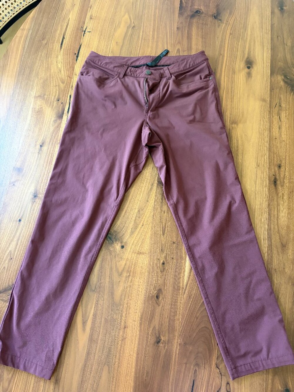 Lululemon ABC Pants Slim Warpstreme 32 - Legacy Knee Seam - Mauve Plum